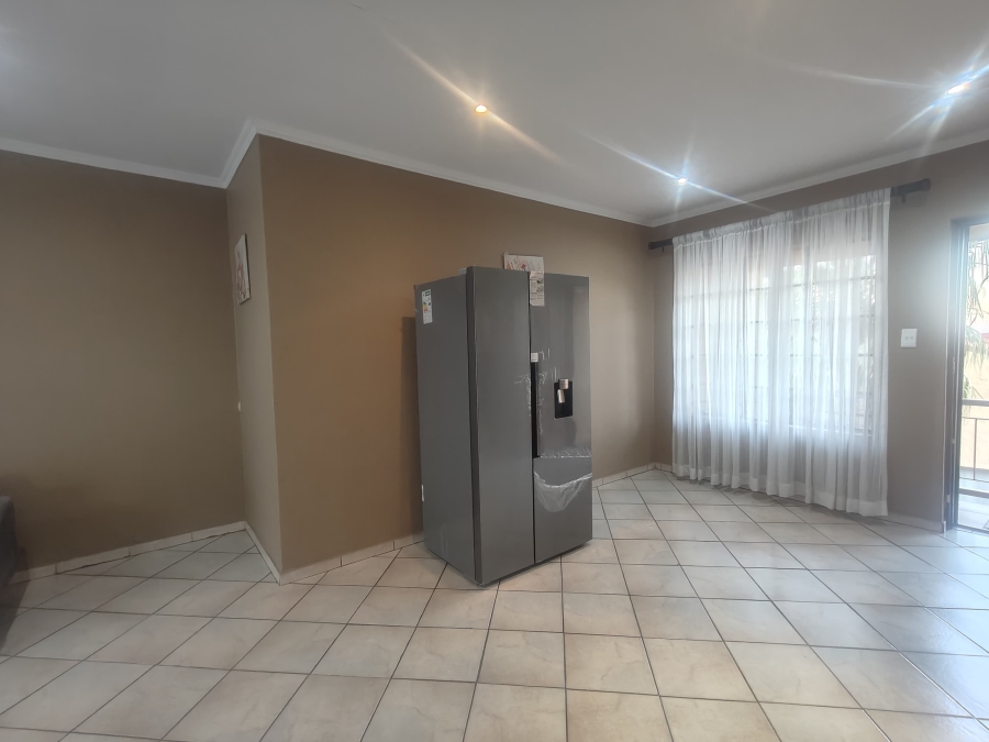 3 Bedroom Property for Sale in Azalea Park North West